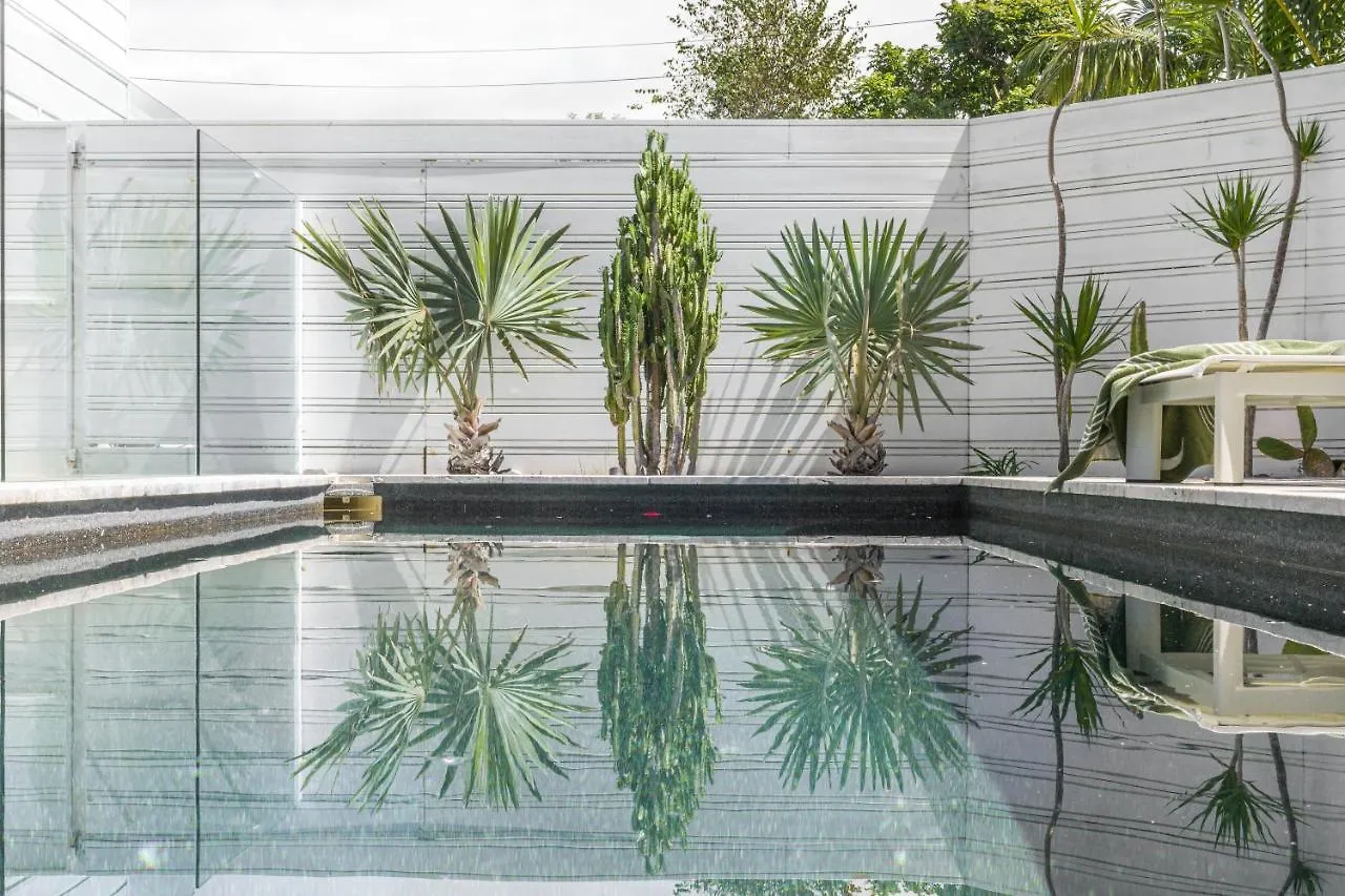 Willa The Pool House - Byron Bay